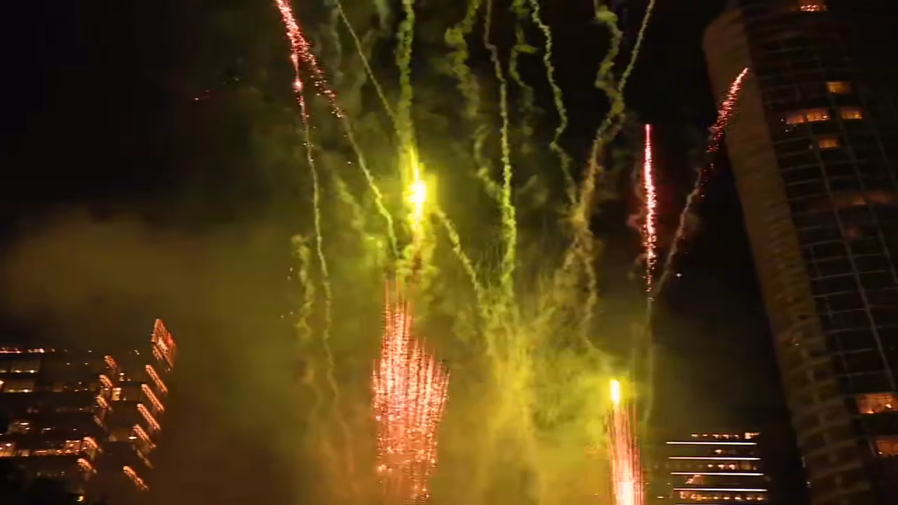 FULL: Klyde Warren Park July 4th fireworks show 2026