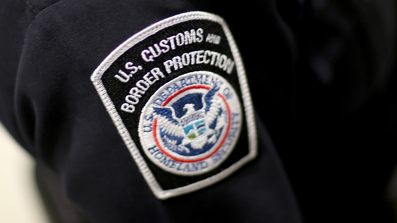 Customs officers use Heimlich maneuver to save choking toddler